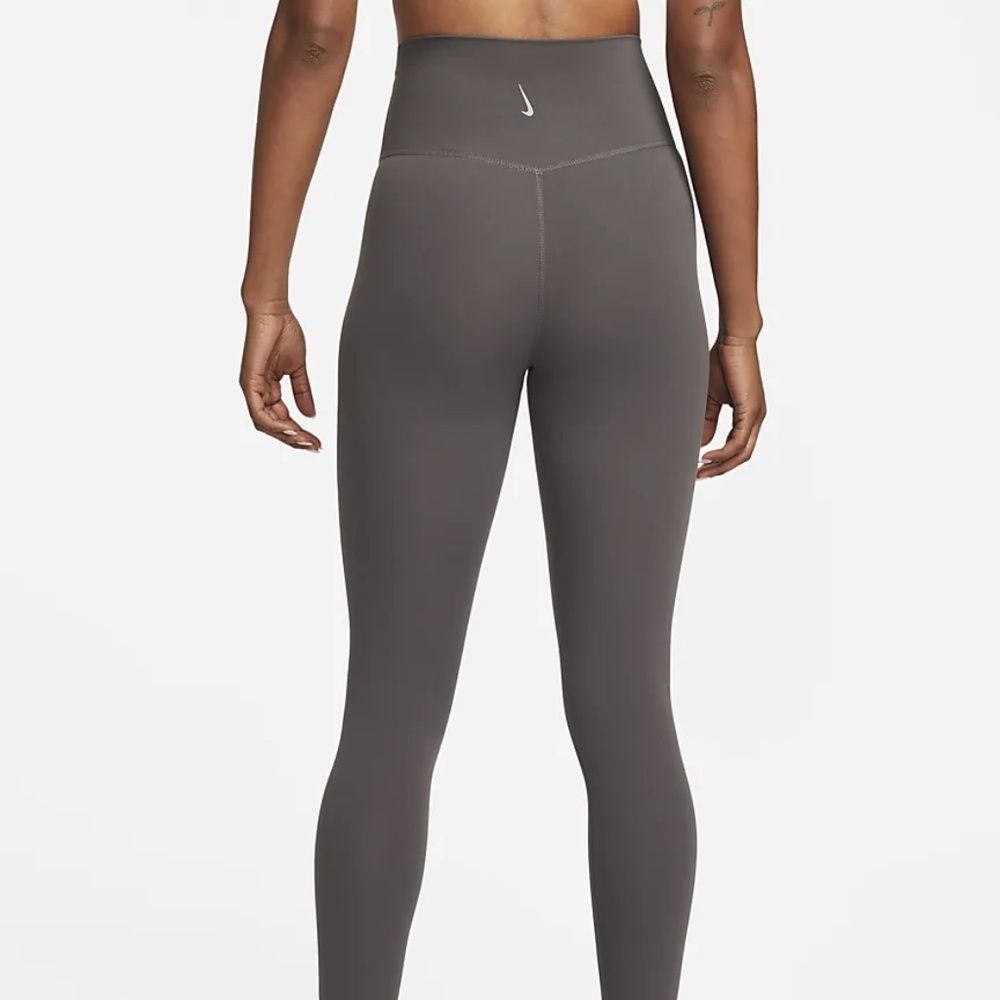 NWT Nike Women's Yoga 7/8 Leggings - Picture 5 of 8